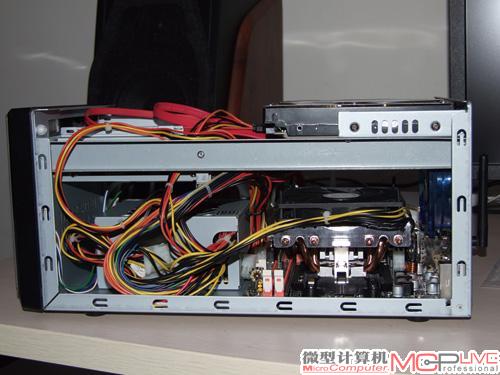 电源选择应该和机箱切合，一些异形电源选购需要足够谨慎。