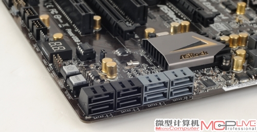 通过板载第三方芯片，主板也提供了4个SATA 6Gb/s接口。
