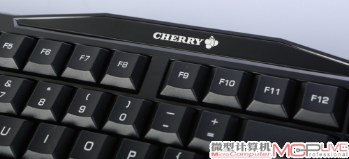Cherry Logo在键盘通电之后会亮起白灯