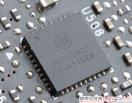 ③ PWM芯片为NCP5392P，支持4相供电。