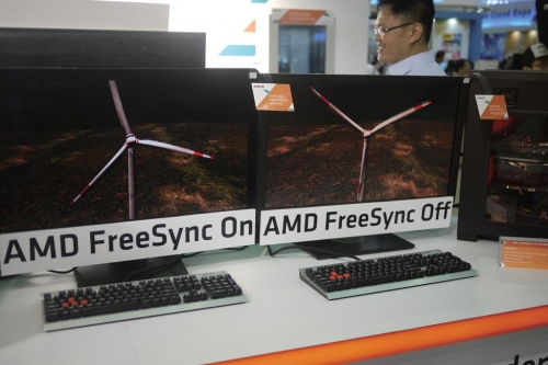 此前展示得多的Free Sync系统，基本都是使用AMD GCN1.1架构显卡的笔记本电脑。而今年ComputeX上，AMD倒是带来了更直观的DIY系统展示。这得益于DP 1.2a的实用化，至于普及估计还得不少时间。