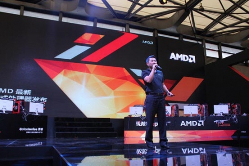 AMD全球副总裁、台式机业务部总经理刘士维先生发表演讲