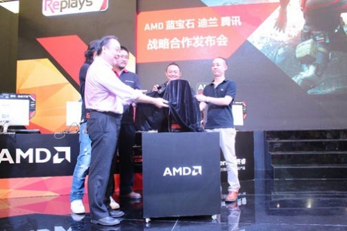 AMD大中华区渠道销售副总裁陈肇民先生和各位嘉宾发布Never Settle战略