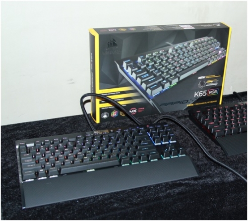 K65 RGB RAPIDFIRE 银轴紧凑型机械键盘